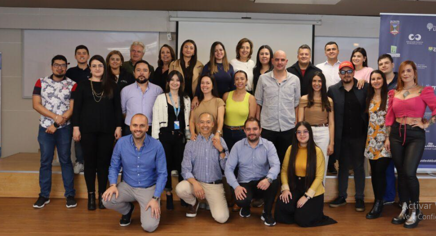 <a class="ps-wpem__organizer-name" href="https://titi.social/profile/?karenmontoya229/">
<img src="https://titi.social/wp-content/peepso/users/270/1bf6789da9-avatar-full.jpg" />
karen montoya</a>